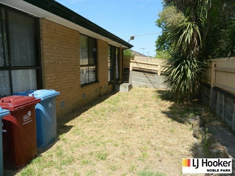 1/9 Dunblane Road, Noble Park VIC 3174
