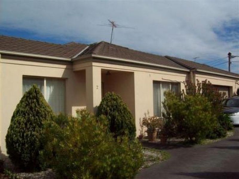 2/4 Fox Street, Dandenong VIC 3175