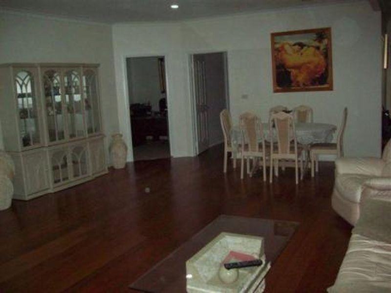 2/4 Fox Street, Dandenong VIC 3175