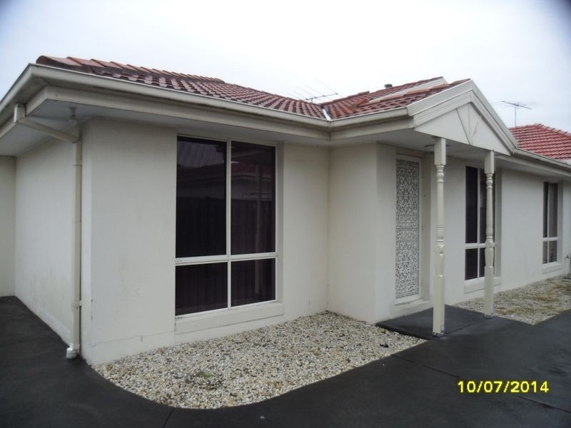 2/7 Fox Street, Dandenong VIC 3175