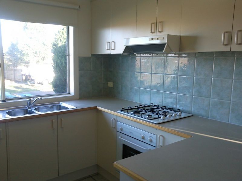 6/50-52 Bellevue Drive, Berwick VIC 3806