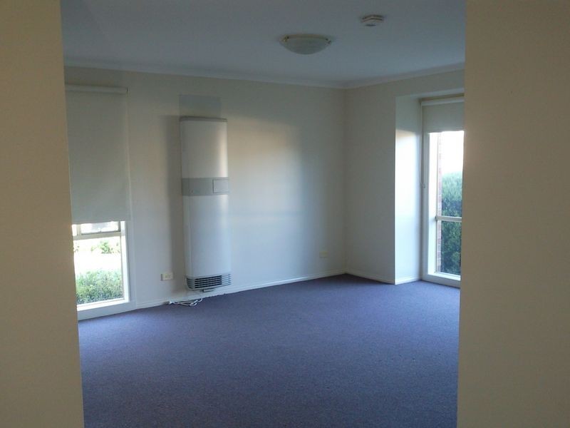 6/50-52 Bellevue Drive, Berwick VIC 3806