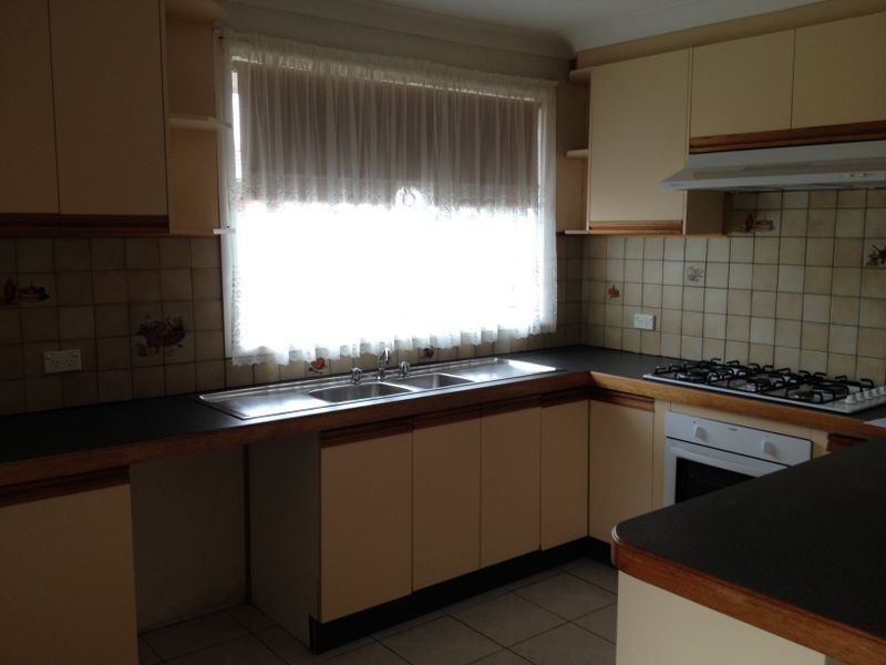 11 Devonshire Drive, Keysborough VIC 3173