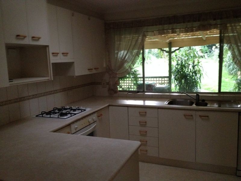 30 Saxonwood Drive, Narre Warren VIC 3805