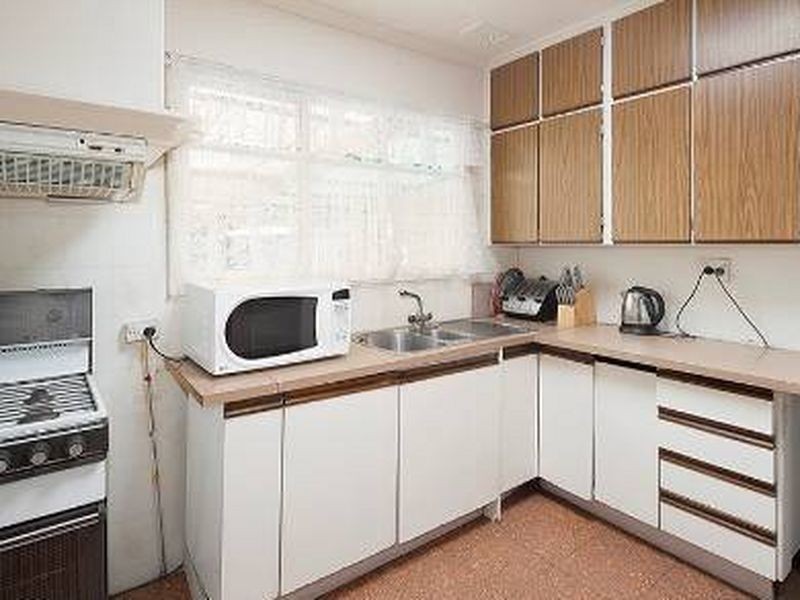 33 Hughes Crescent, Dandenong North VIC 3175