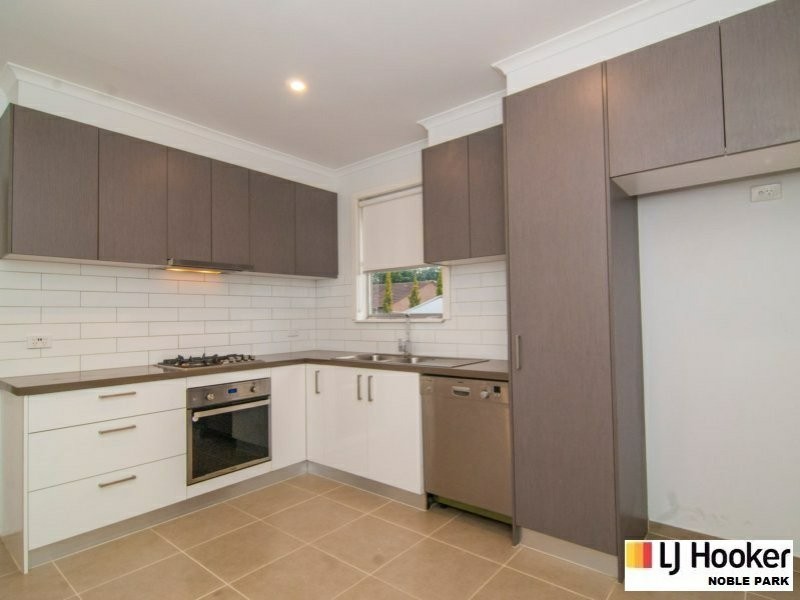 1/4 Plum Street, Doveton VIC 3177
