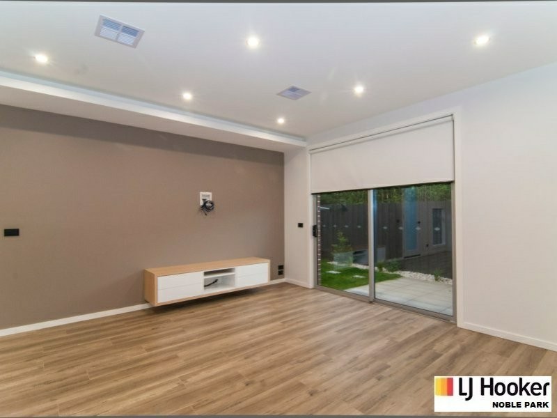 2/4 Plum Street, Doveton VIC 3177