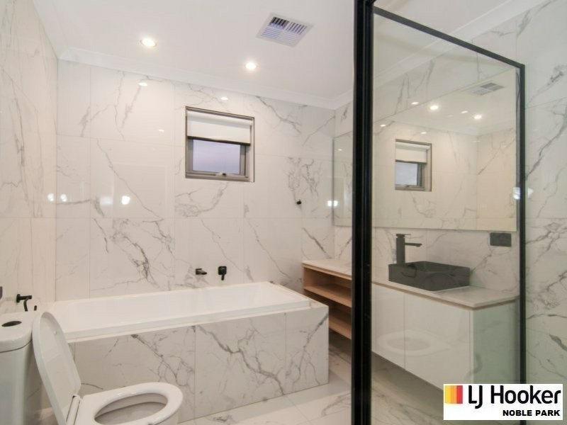 2/4 Plum Street, Doveton VIC 3177