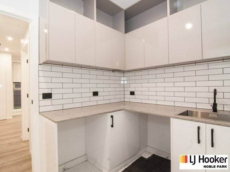 2/4 Plum Street, Doveton VIC 3177