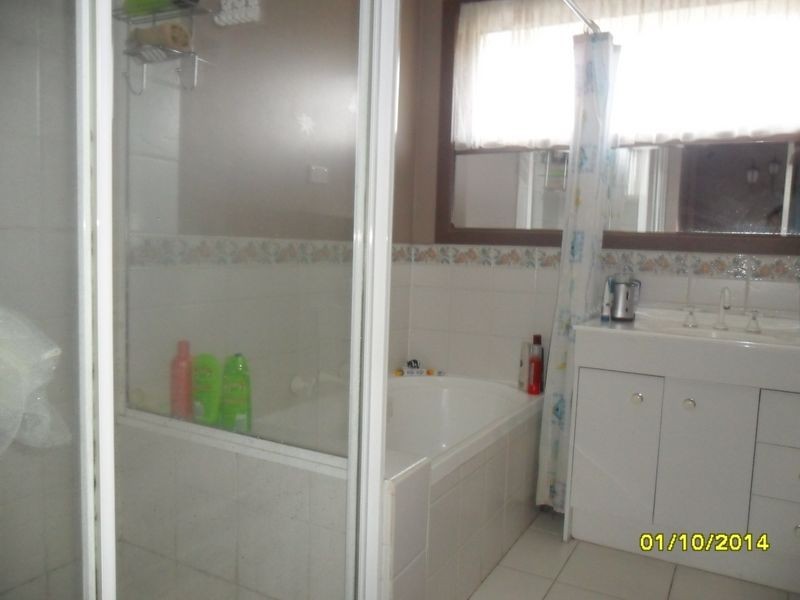 27 Beauvorno Avenue, Keysborough VIC 3173