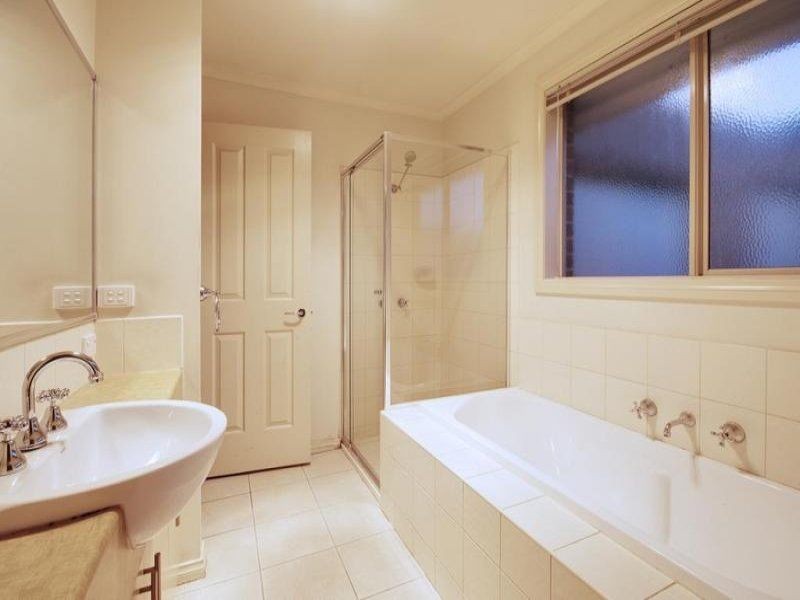 4/64 Chandler Road, Noble Park VIC 3174