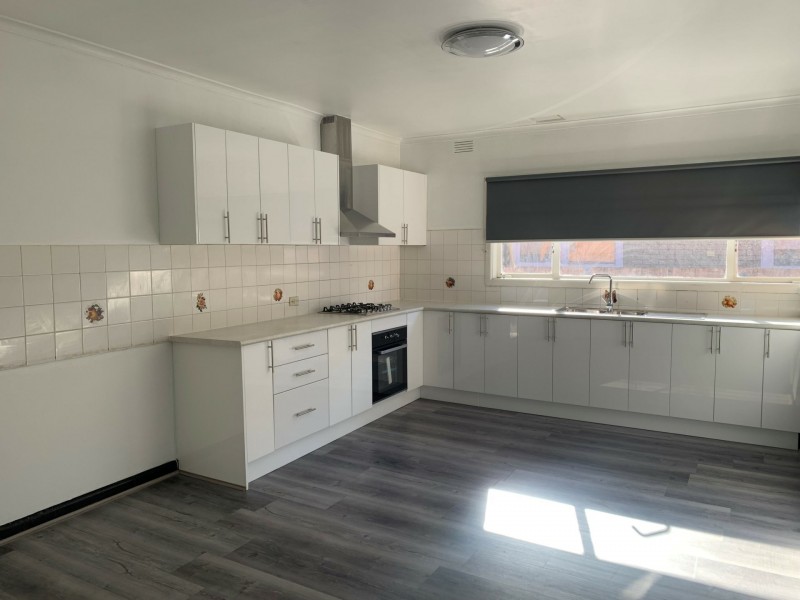 72 Leonard Avenue, Noble Park VIC 3174