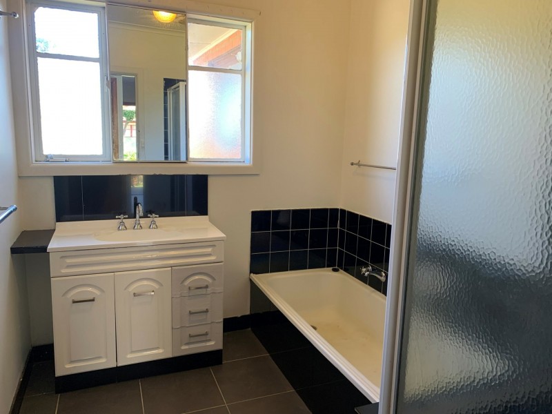72 Leonard Avenue, Noble Park VIC 3174