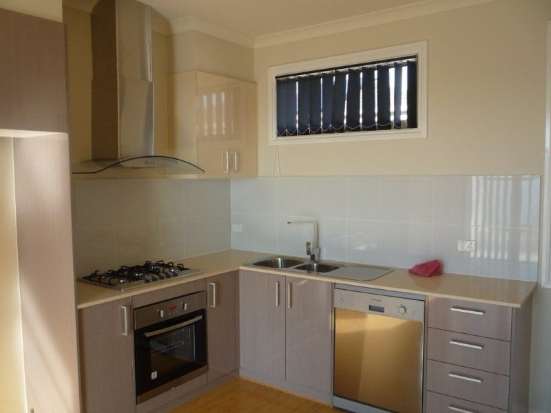 2/36 Stuart Street, Noble Park VIC 3174