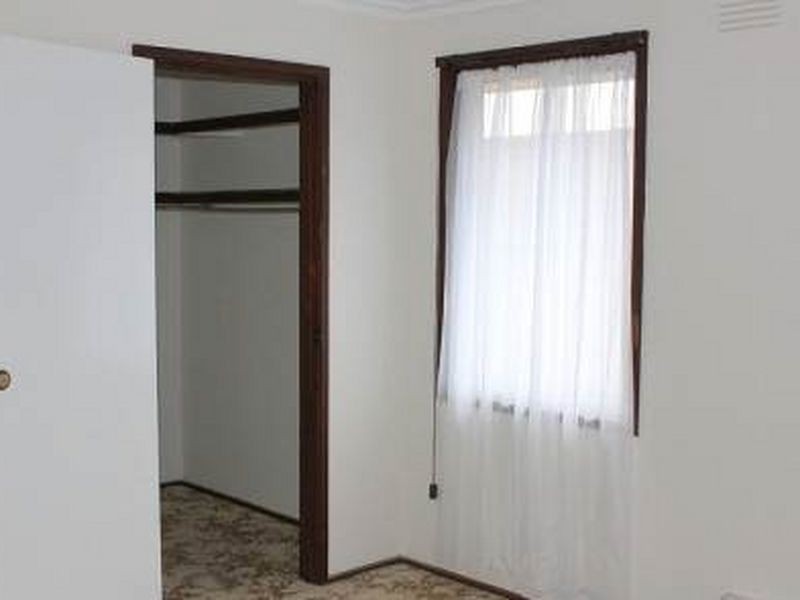 19 Suffolk Road, Dandenong North VIC 3175