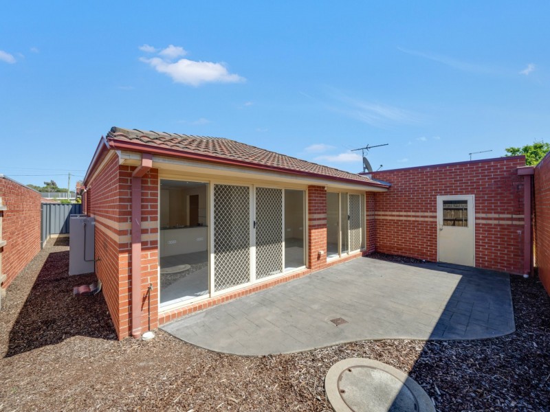 4/1 Briggs Crescent, Noble Park VIC 3174