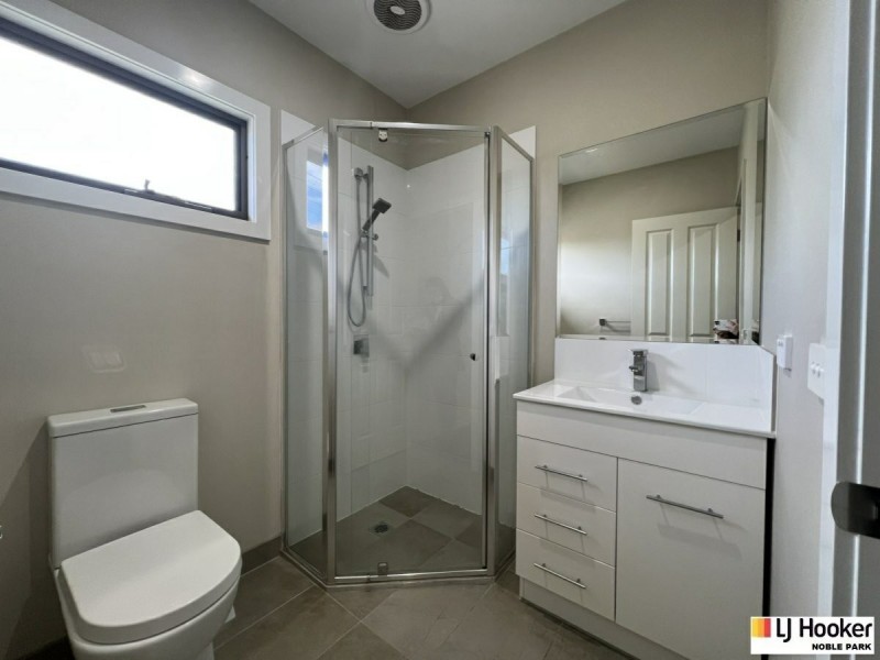 1 /27 Leonard Avenue, Noble Park VIC 3174