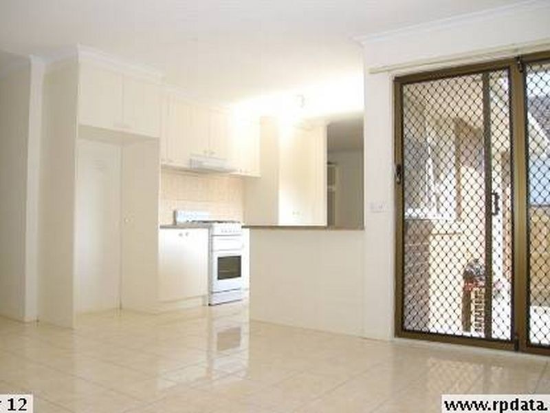 1-2/143 Pound Road, Hampton Park VIC 3976