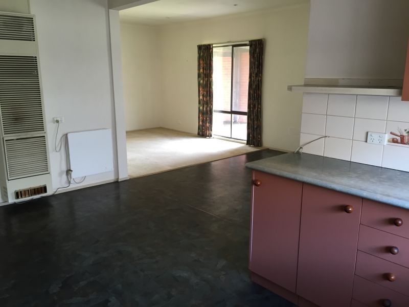 17 Mons Parade, Noble Park VIC 3174