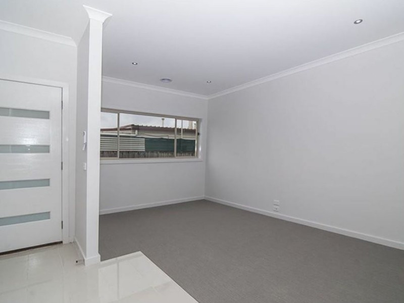 3/21 Wall Street, Noble Park VIC 3174