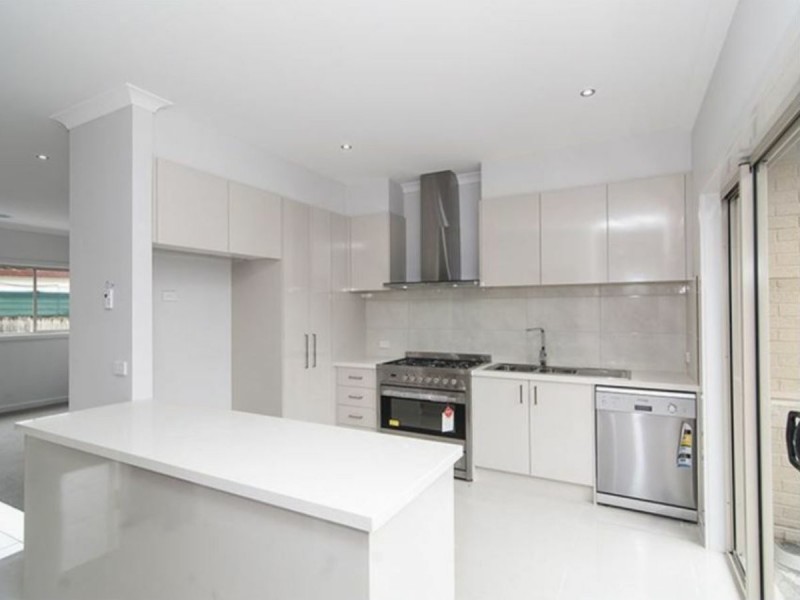 3/21 Wall Street, Noble Park VIC 3174