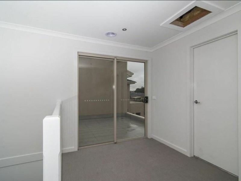 3/21 Wall Street, Noble Park VIC 3174