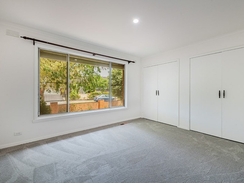 25 Southern Drive, Dingley Village VIC 3172