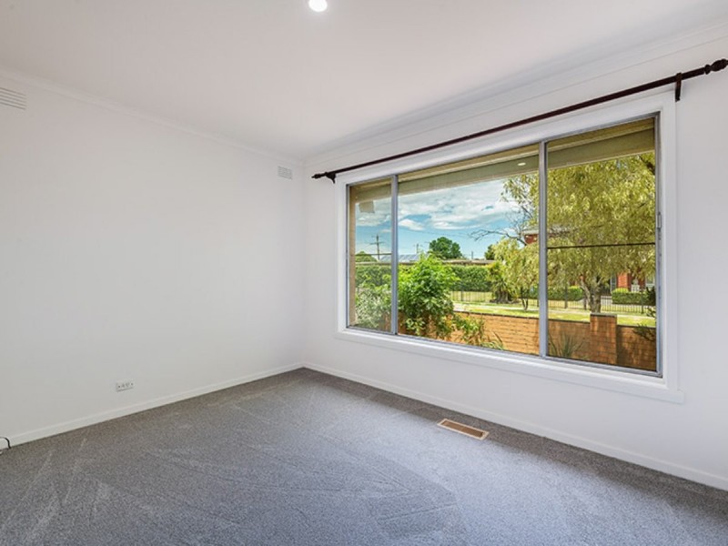 25 Southern Drive, Dingley Village VIC 3172