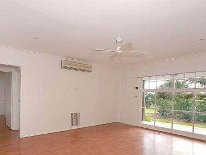 1/7 Ronald Avenue, Noble Park VIC 3174