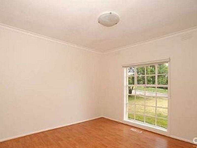 1/7 Ronald Avenue, Noble Park VIC 3174