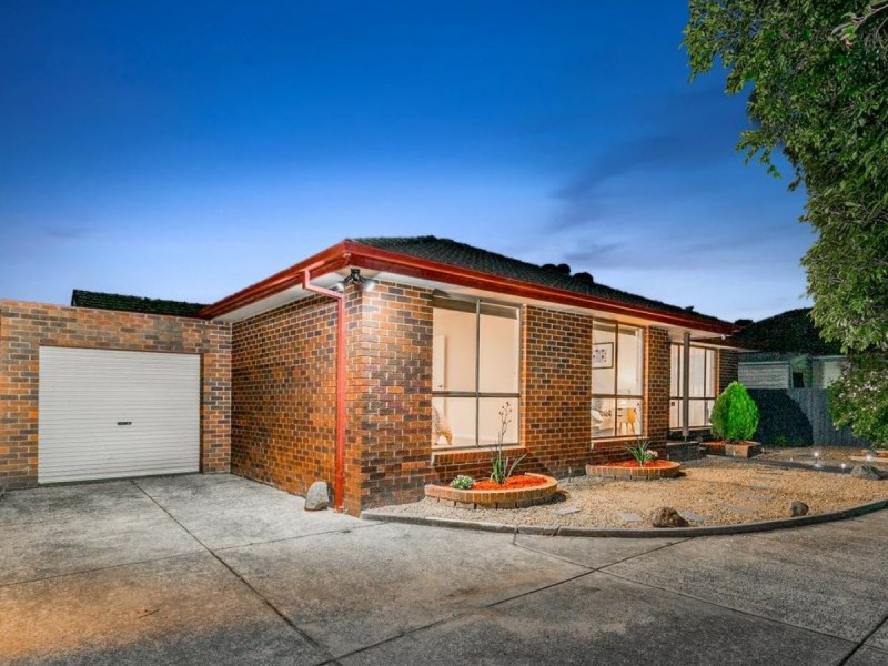 2/6 Benga Avenue, Dandenong VIC 3175