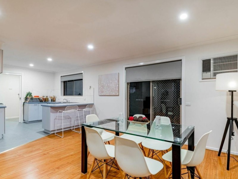 2/6 Benga Avenue, Dandenong VIC 3175