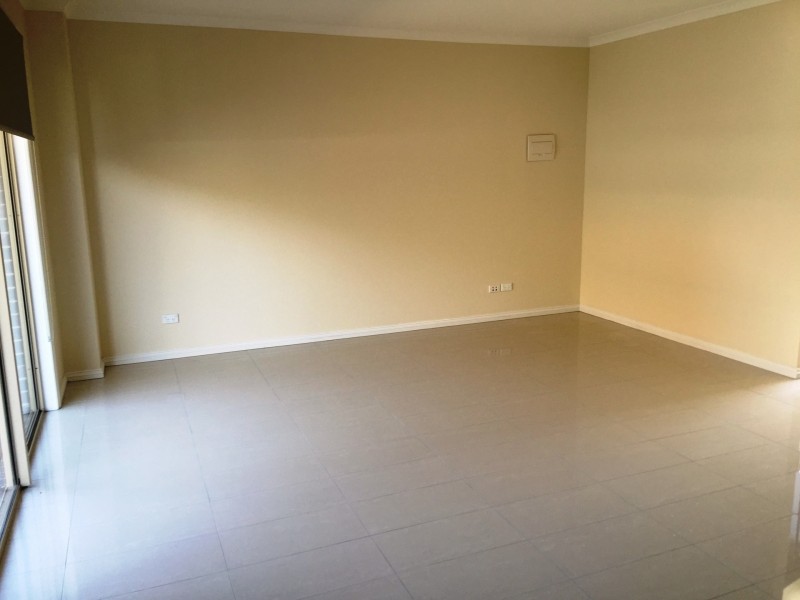 2/21 Rutherglen Street, Noble Park VIC 3174