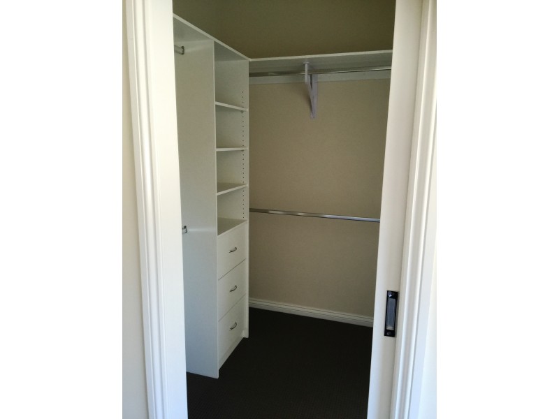 2/21 Rutherglen Street, Noble Park VIC 3174