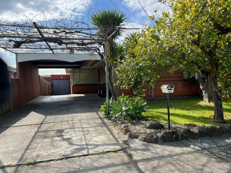 43 Kuringgai Crescent, Noble Park VIC 3174