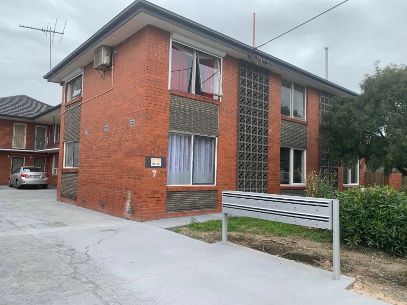 2/7 Leonard Avenue, Noble Park VIC 3174