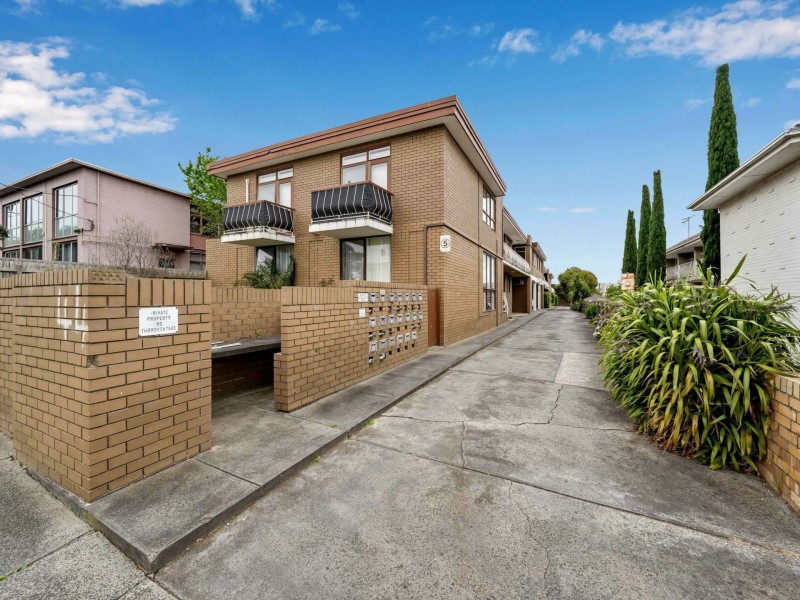 Apartment 8/44 Princes Highway, Dandenong VIC 3175