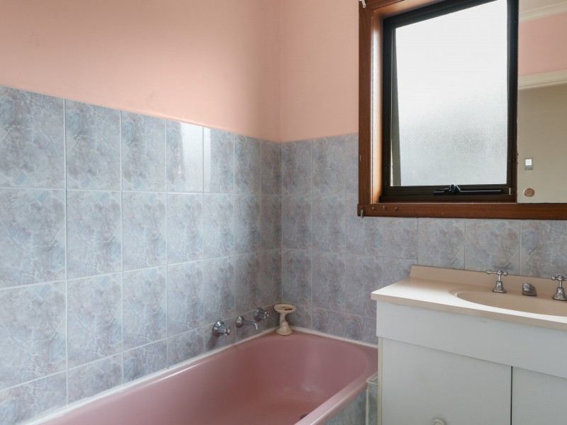 17 Bloomfield Road, Noble Park VIC 3174