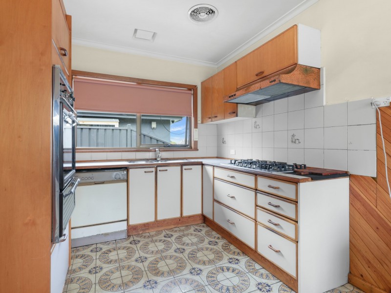 17 Bloomfield Road, Noble Park VIC 3174