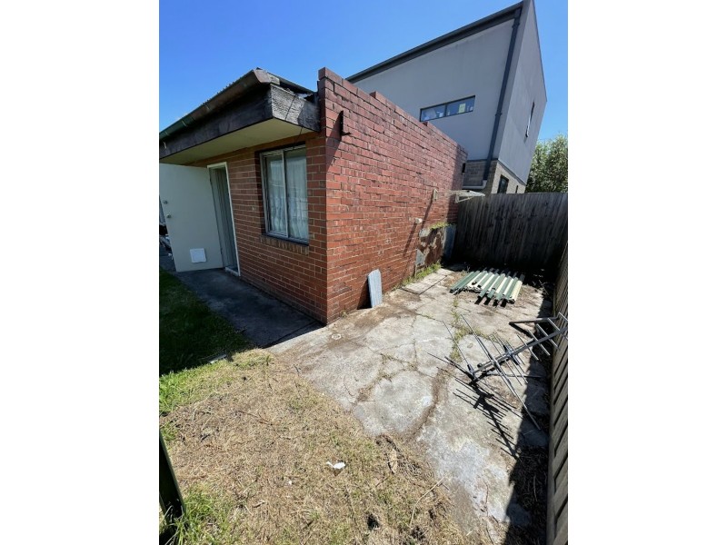 17b Mons Parade, Noble Park VIC 3174