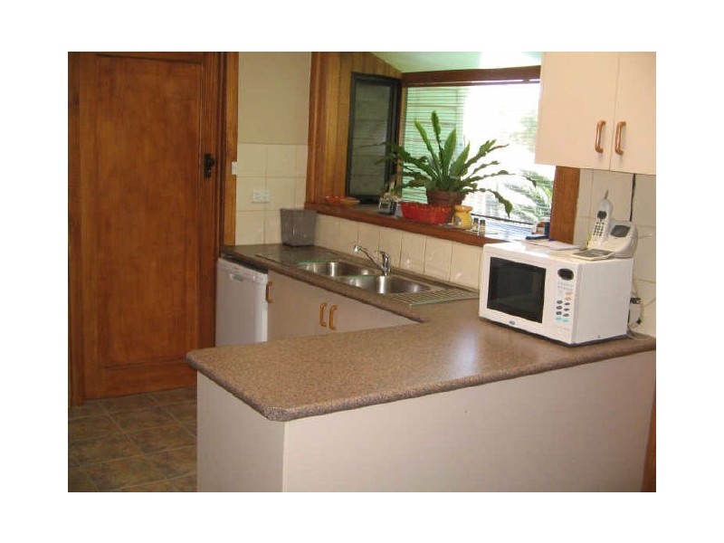 12 Mons Parade, Noble Park VIC 3174