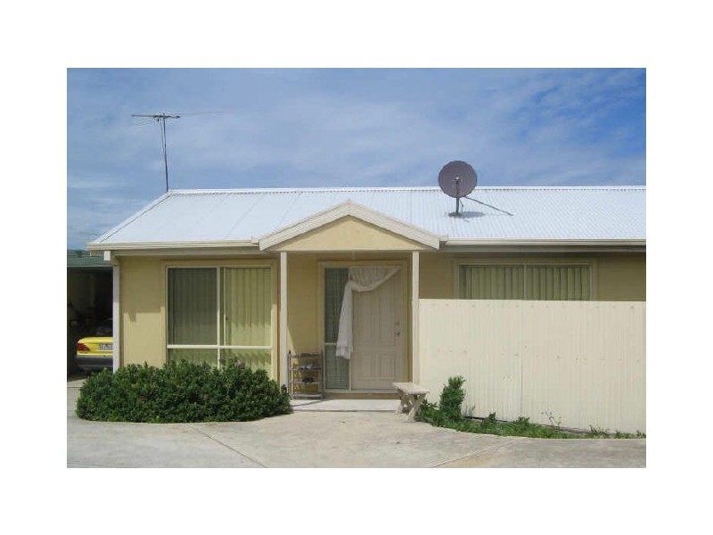 5/8 Larbert Road, Noble Park VIC 3174