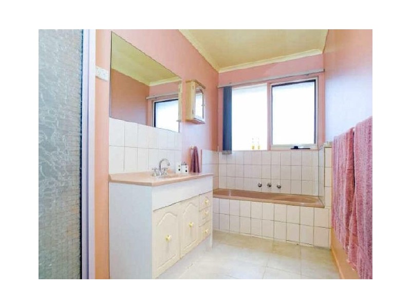 2/25B Leonard Avenue, Noble Park VIC 3174