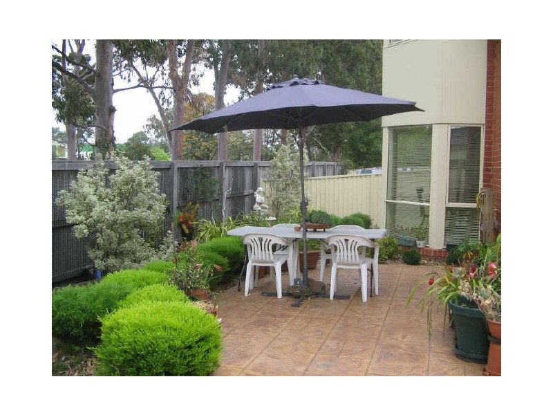 33 Davis Way, Springvale VIC 3171