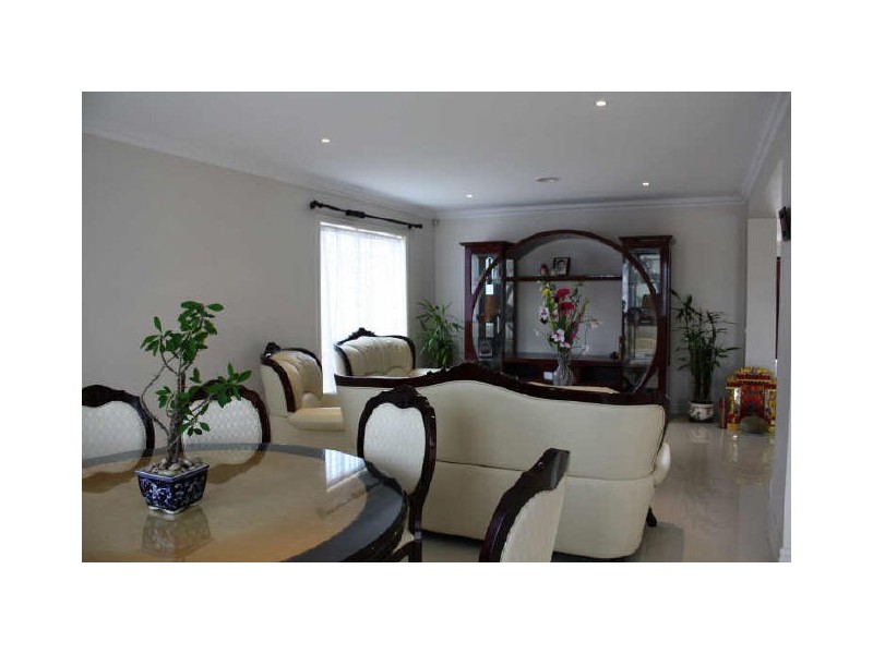 14 Isabelle Avenue, Keysborough VIC 3173