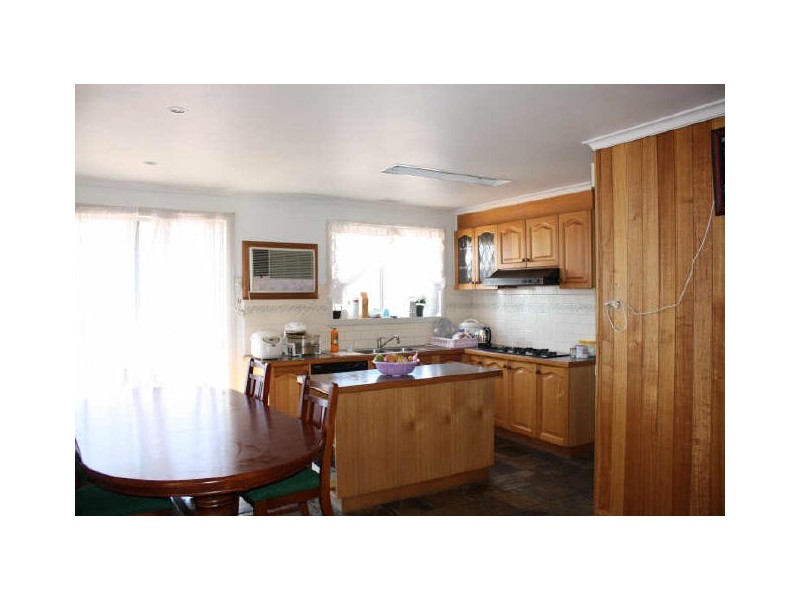 4 Maroubra Avenue, Noble Park VIC 3174