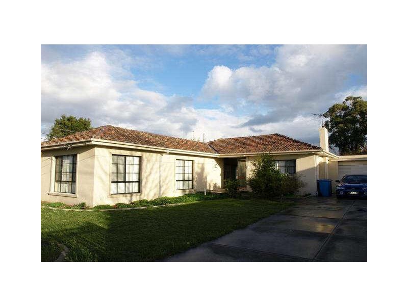 26 Edward Avenue, Dandenong VIC 3175
