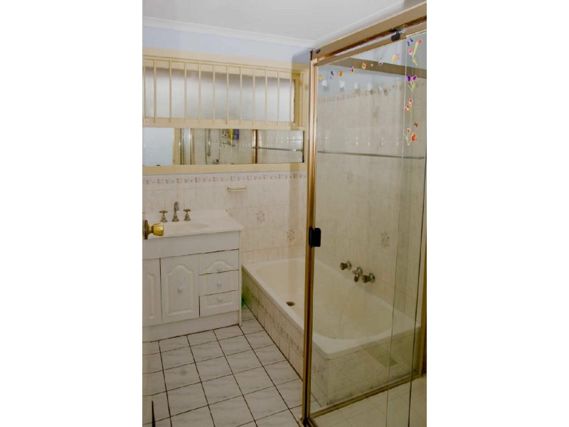 20 Scott Avenue, Clayton South VIC 3169