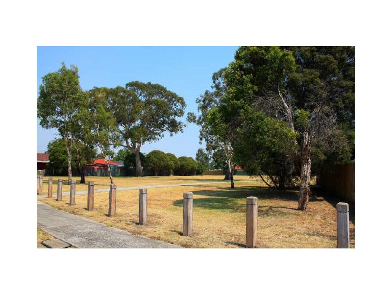 10 Bilbungra Drive, Keysborough VIC 3173