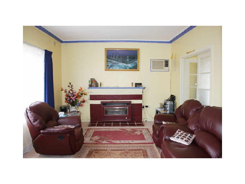 1/11 Stuart Street, Noble Park VIC 3174